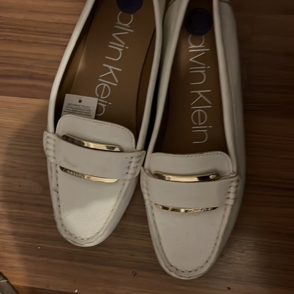 Calvin - Picture 2 of 3